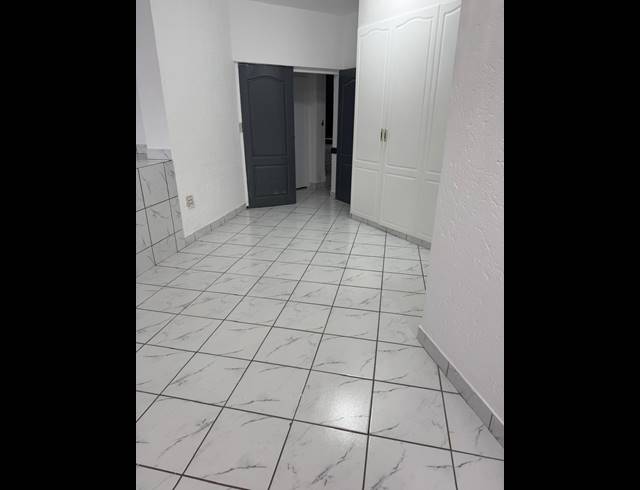 1 bed property to rent in GLENVISTA